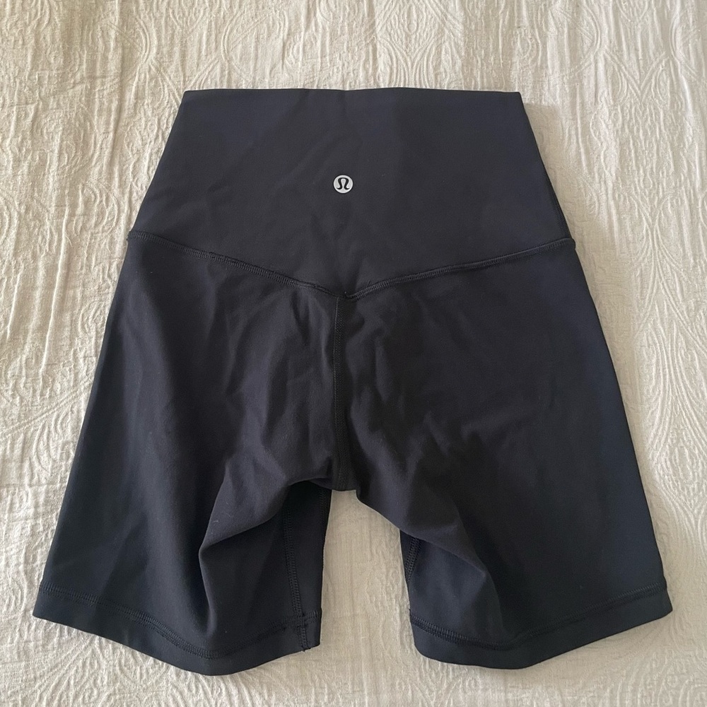 Lululemon Align high rise short!